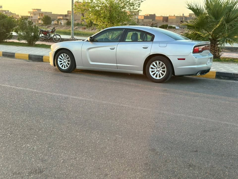 جارجر 2014
نضافه ١٠٠/١٠٠
متومه اربيل نكليزي شرط حاسبه
مكينه ٣٦٠٠
مكينه وكير وكسل كفاله
مكينه وكير شرط مال ٢٣
نضافه كشر ١٠/١٠
نضافه داخل ١٠/١٠
تخم تاير جديد
كهربائيات كله شغال
لايت زنون
مسجل دمام فول نقاوه 
كشن كهربا
انضمه تحم
مثبت سعره
كروز
نعومه فول 
شلعه ومعدل البالك
مكان ميسان
***********

