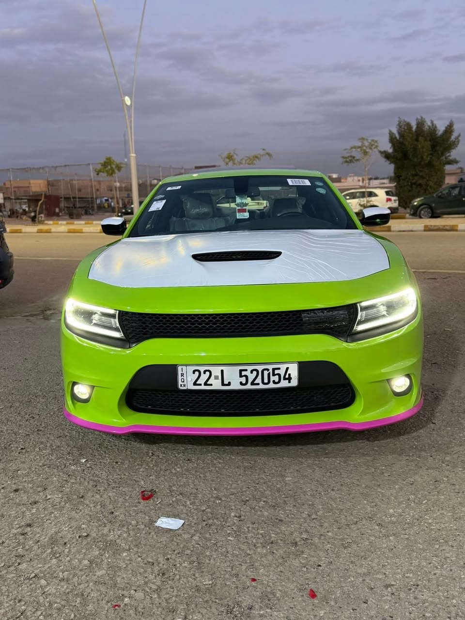 سلام عليكم 
جارجر 2019 GT لون مميز تفاحي 🍏 
خليجي وكالة هارلم فول مواصفات 
ماشيه 57  
السيارة كفالة عامة من الحادث والضرر  
فقط الدعاميات صبغ للجماليه    
رقم أربيل بسمي المحرك 6 (3600)
سياره جديده بمعنى الكلمه 
المواصفات فول 
شاشه كبيرة مع نظام ملاحة GPS 
سستم صوت الپاين مع سماعات پريميوم 
فتحة سقف (سلايد) 
مقاعد جلد رياضية لونين 
 مقعد السائق كهربائي 
 حساسات مع مانع تصادم خلفي . 
 تشغيل عن بعد 
 ستيرن كهربائي 
 محدد سرعة 
 تلفون بلوتوث 
 كاميرا خلفية 
 مرايا متحسسة للاضاءة العالية 
 كير شفتر بالستيرن 
 دخول ذكي بصمه 
السعر (278) مجال بصيط  
الأستفسار الاتصال 
(***********) متوفر واتساب
