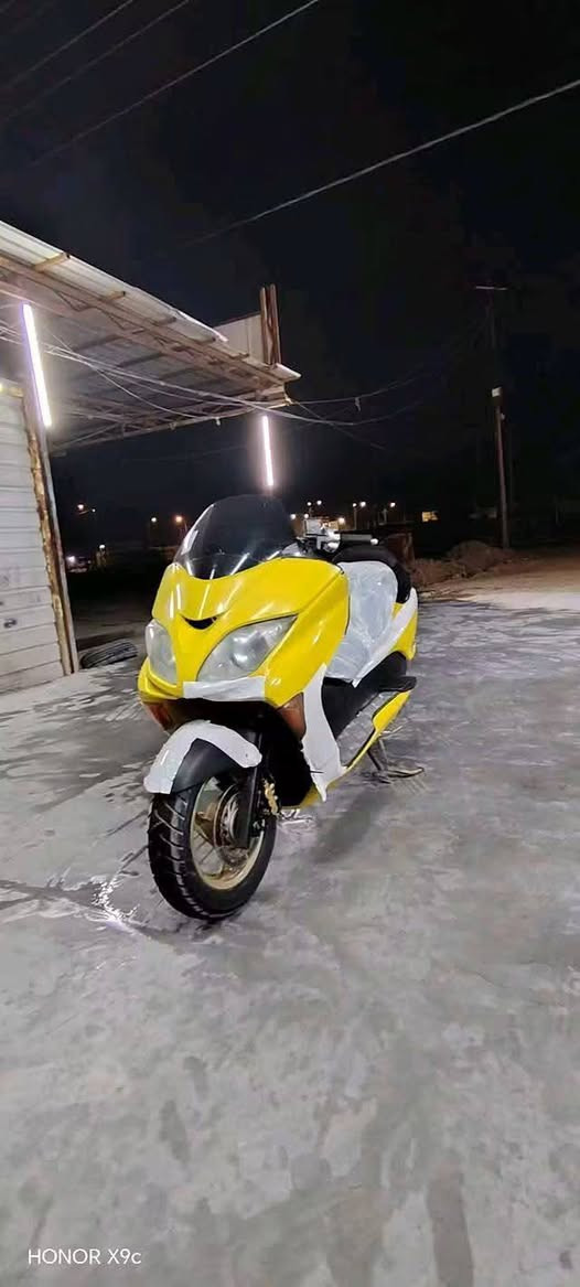 فورزه 08
عميه كرستال دراجه كامله عوزها بس جويتر 
سعرها 400 مكاني ناصريه لشراي 
يراسني او ينتصل ***********
