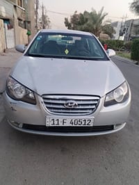 أفانتي امريكي حادثه بسيط جدا خشم الجاملغ الامامي عكس السائق كما موضخ ب...