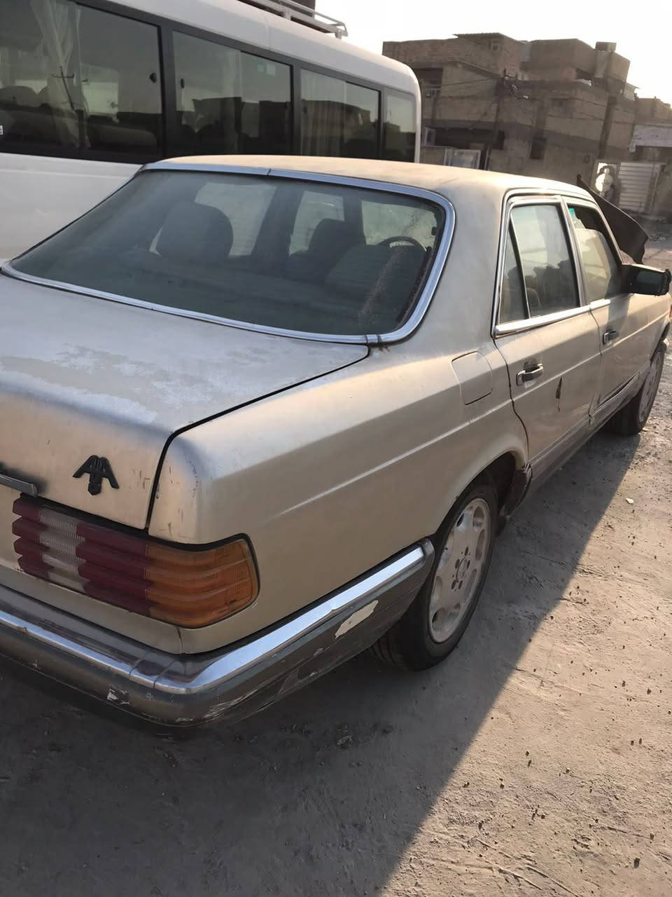مرسيدس جامبو رئاسي
موديل 85 السعر 25وبيها مجال لشراي مستعجل
***********
