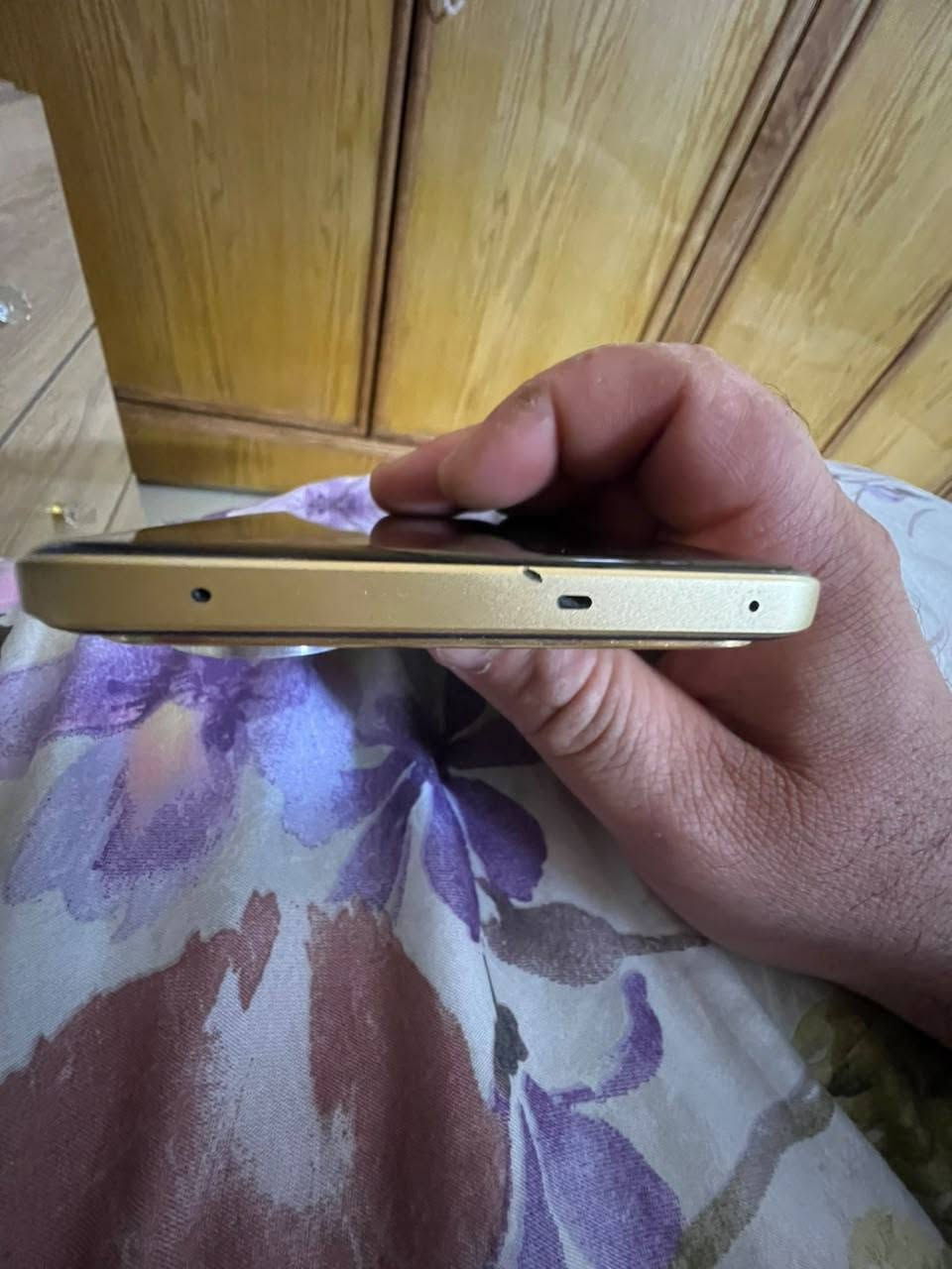 ريلمي 15 برو 5g لمتد اديشن النسخة الخاصه
ذاكرة 512
عشوائيه 12+14
النظافه99%
ملحقات فقط شاحنه بدون كارتونه 
بيع او مراوس حسب القناعه
بغداد الشعب لو كراده
***********
