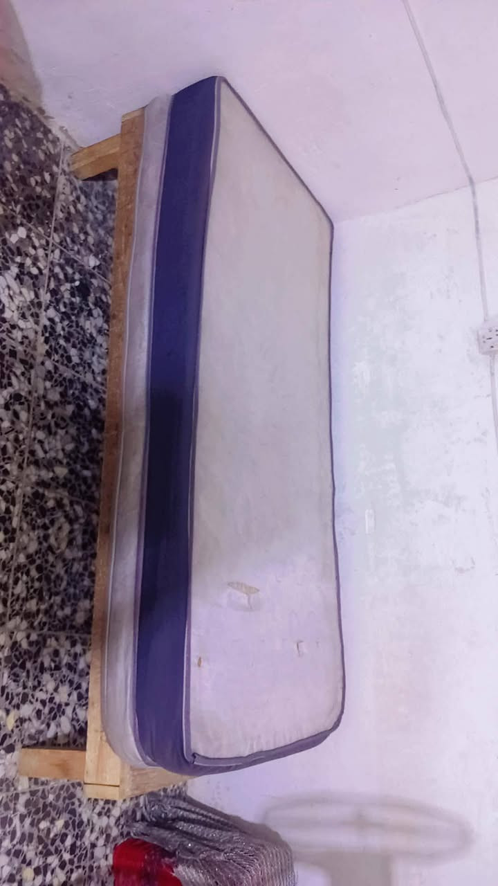 صوميه نفر للبيع ب٢٠ ودوشك ضغط. عالي ب٢٠ بيهن مجال مكان حي العامل@***********
