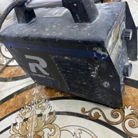 مكاين لحيم عدد ٢شغالات  كيبل ودريل همر رايدهن كلهن ٣٧٠وبيهم مجال بسيط ...