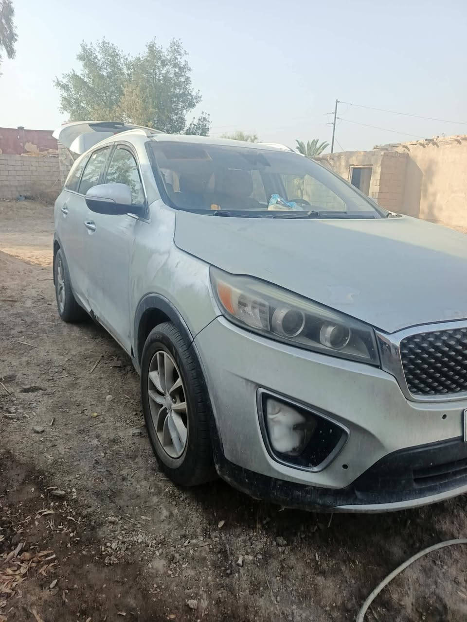 سورنتو 2016 بسمي للبيع وراد امريكي اربعه سلندر مصبوغه حزام حادث جاملغ وبنيد سعر 120 وبيه مجال مكاني ديوانيه***********
