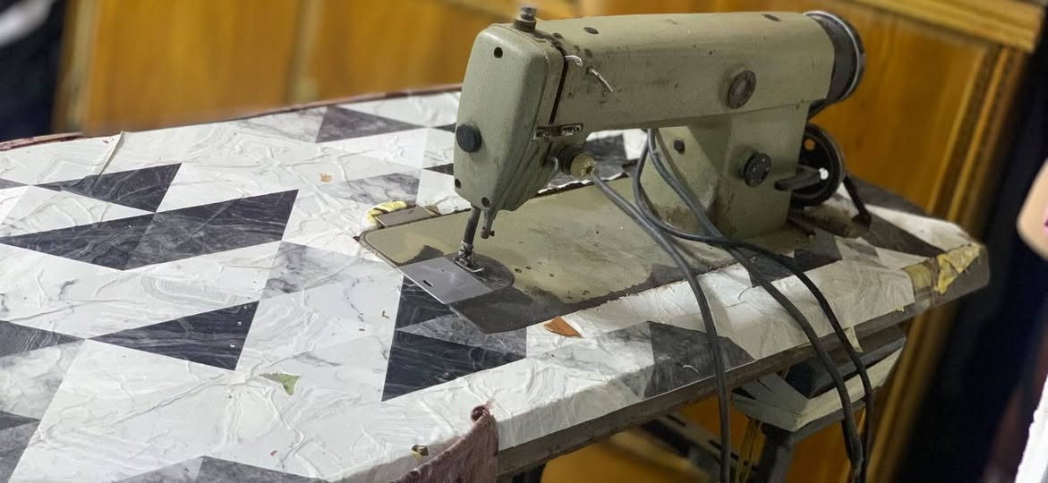 🧵 ماكينة برذر يابانية للبيع 🇯🇵
ماكينة صناعية أصلية، قوية وثابتة بالشغل، وتخيط جميع أنواع الأقمشة ✨
✅ تجي وياها ميز وماطور
✅ مناسبة للبيت والمشاغل ومحلات الخياطة

📍 الموقع: بغداد
💰 سعر مميز. ٣٥٠
📞 للاستفسار:
***********
***********

🔥 فرصة ما تتعوض، للجادين فقط

نص مكتوب في الصور:
- ماكينة خياطة للبيع
- ماكينة صناعي نوع برزدصناعه باياني الأصلي
- خياطة جميع أنواع الأقمشة
- تشتغل بقوة وثبات
- مناسبة للمشاريع والمحلات
- ١٠٠٪ مكاني يغداد
- الماكينة بحالة جيدة
- بغداد
- سعر مميز
- للاستفسار أو لرقم الاتصال على الرقم التالي
- فرصة ما تعوض