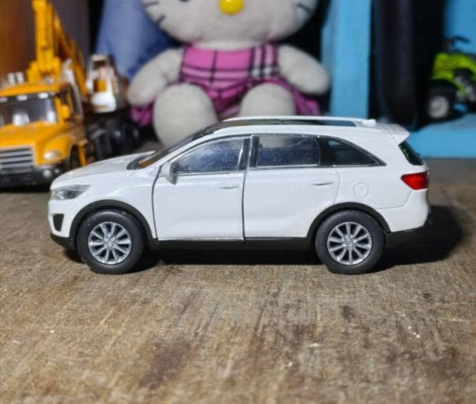 للي يريد يتميز شوي مجسم KIA SORENTO الشكل من 2016 الى 2018 القطعه مختمه KIA مع سوادات السعر 10 للتواصل *********** متوفر توصيل 💖
