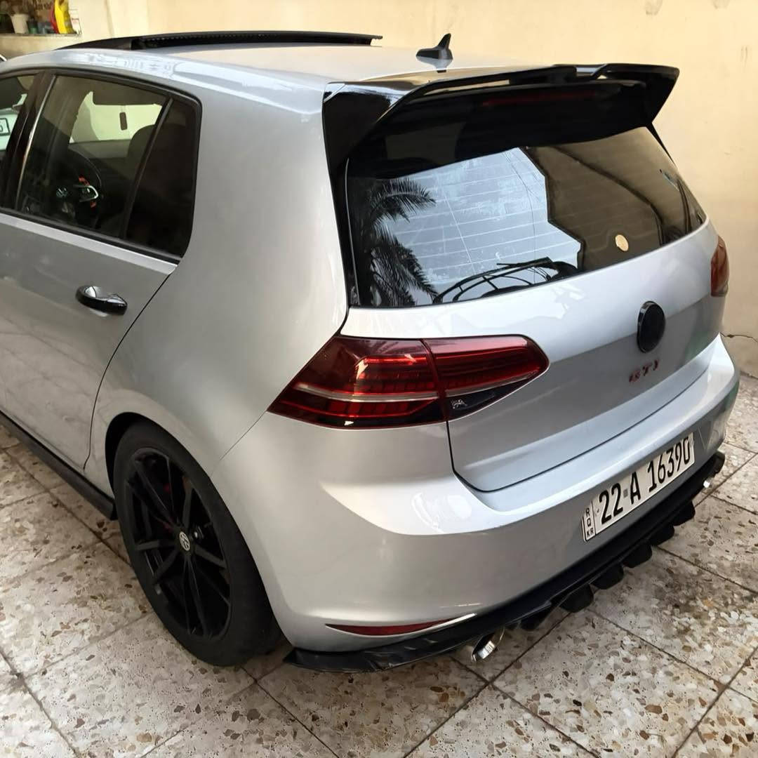 كولف MK7
موديل 2016
مواصفاته…
السيارة  ستيج 2 برمجه وعقل .
مكينه 2000 تربو .
شاشة كيجات دجتل .
داون بايب .
عطاس تربو .
بانوراما .
كشنات جلد.
شفتات ستيرن .
لايت وبك لايت لدات .
دركة GTI .
لحية ودوسات ودفيوز وكفر مرايات اسود لامع .
ويل حجم 18 .
السيارة جاهزه من كل النواحي كير مكينه صدر تبريد تايرات جدد اي نقص مابيه رقم اربيل الجديد الي باسمه هنا بغداد .
ماشية 105 miles .
سعرها 12800 $  وبيها مجال ان شاءالله .
بيع او مراوس .
مكان السيارة شارع فلسطين.
الاتصال على الرقم : ***********
