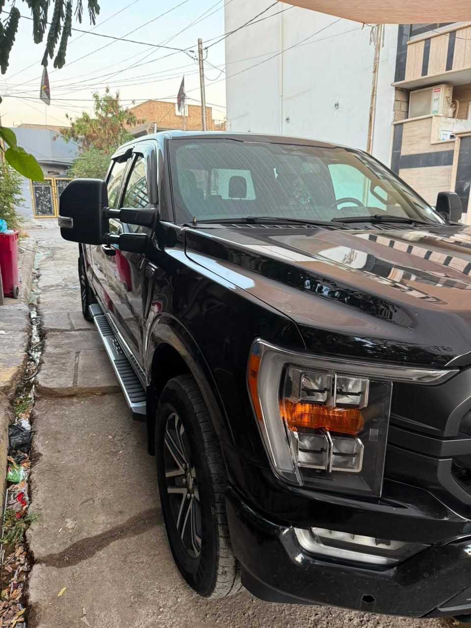 السلام عليكم
عندي فورد F150 XLT موديل٢٣ فول مواصفات للبيع او مراوس بكيا فحل 4000 من موديل ٢٣ وفوك للاتصال ***********
