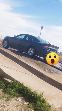 جارجر 2015بغداد SXT مكينه 3600 بيه قطعتين بونيد وباب صبغ بدون دواخل شر...