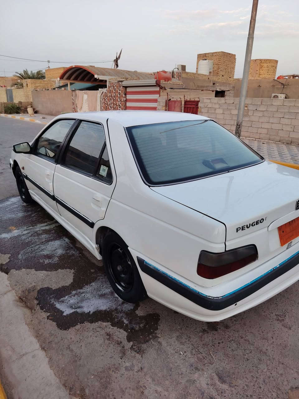 السلام عليكم بيجو بارس موديل 15سياره جاهزه مكينه وكير وحداديه مكفولات تبريد ثلج
سياره جاهزه السعر 38 / ***********
