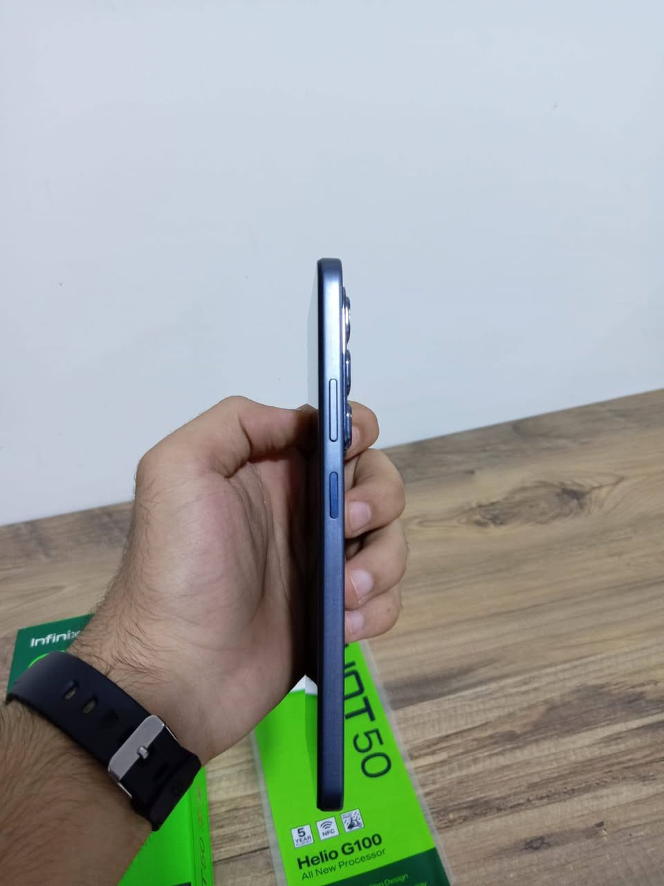 السلام عليكم
جهاز للبيع انفنكس نوت 50 ذاكره 128  بطاريه 5000mAh ويشغل 60 فريم ببجي من جبته لهسه ماطاب تصليح جديد ونظيف يشهد الله  سعره 180 وبي مجال مكاني بابل مركز

رقمي بي واتساب (***********)

نص مكتوب في الصور:
- ٥:١٠ ص
- هاتفي
- اسم الجهاز
- Infinix HOT 50
- التخزين
- ٥٠,٥٨ غ.ب / ١٢٨ غ.ب
- الطراز
- Infinix X6882
- وحدة المعالجة المركزية
- Helio G100
- RAM
- 8.00 GB+8.00 GB
- الكاميرا الخلفية
- 50M
- الكاميرا الأمامية
- 8M
- البطارية
- 5000mAh
- الشاشة
- 1080X2460
- إصدار Android
- 14
- معلومات الإصدار
