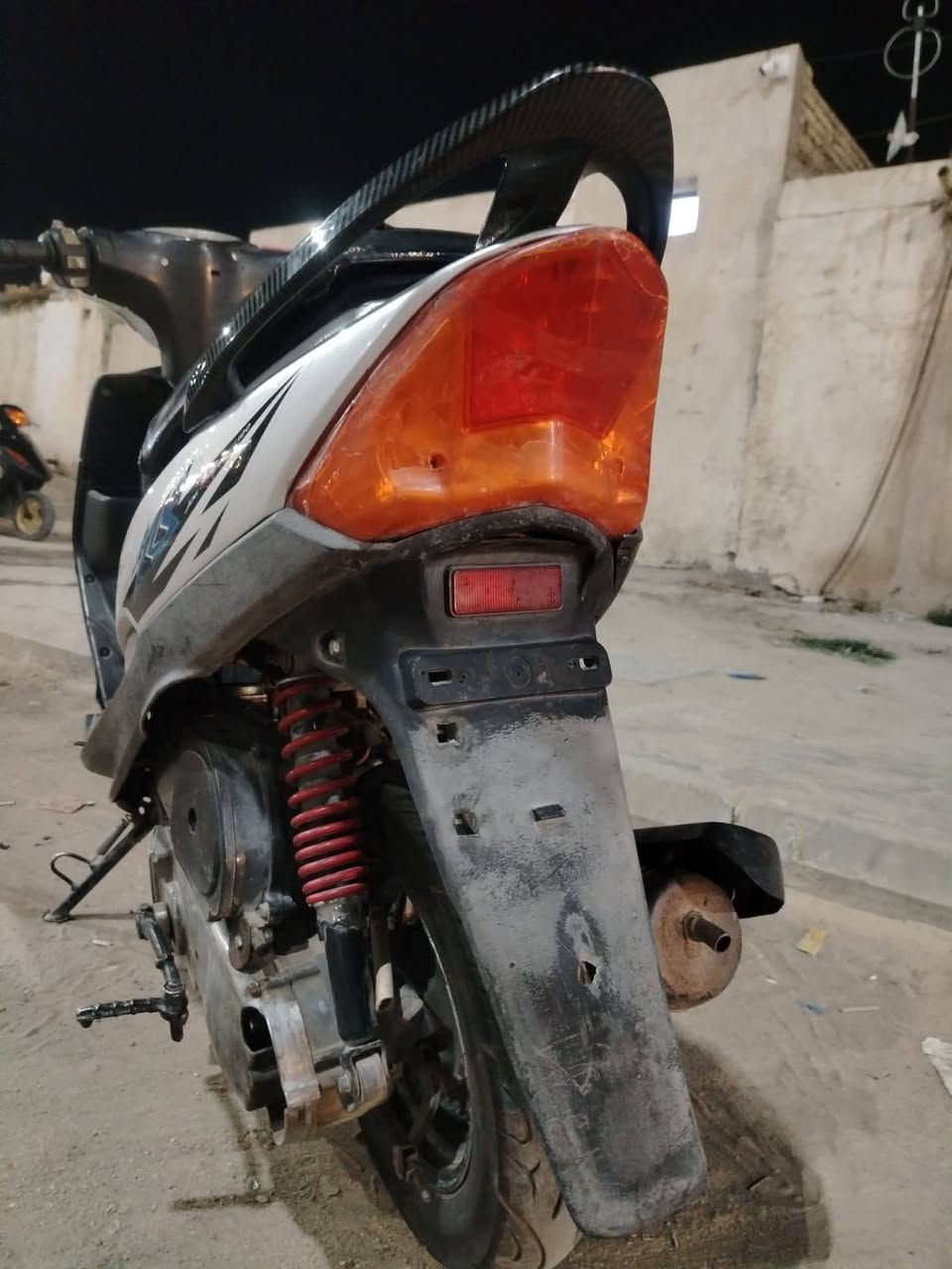 السلام عليكم ماكس عدله للبيع
كهربائيات كلهه شغاله+ تواير جدد
عوزه ترتيب بسيط مشيهه حلو مكينتهه ناعمه
سعر. 350. رقم وتساب. ***********.
