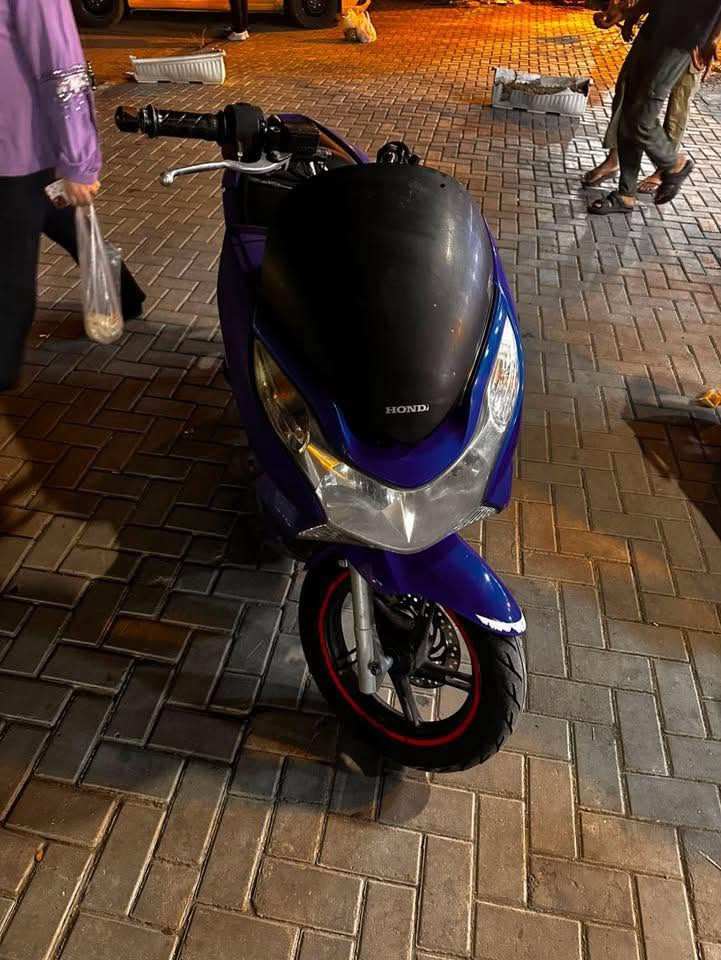 سلام عليكم دراجه PCX جيل اول للبيع مكفوله كفاله عامه / مكاني بغداد سعر خاصص📍الهاتف ‭***********‬
