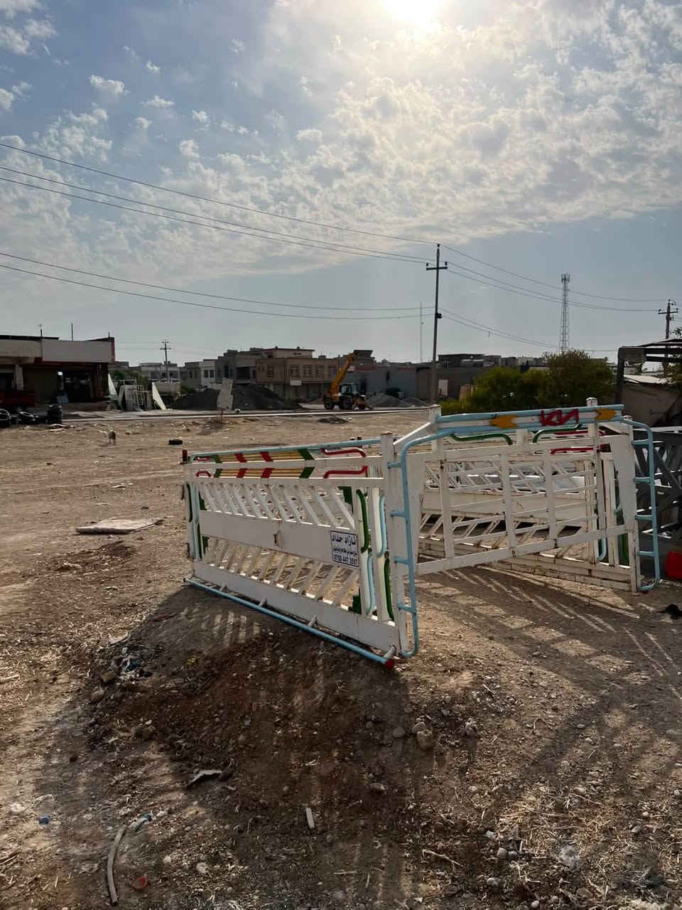 چەمچەی کیا بۆ 2700 و 3000 دەبێ
سعر 375 دۆلار

دەست کردی ئازاد حدادە 

شکاو خایسی نیە  

شوێن هەوڵێر 

***********

