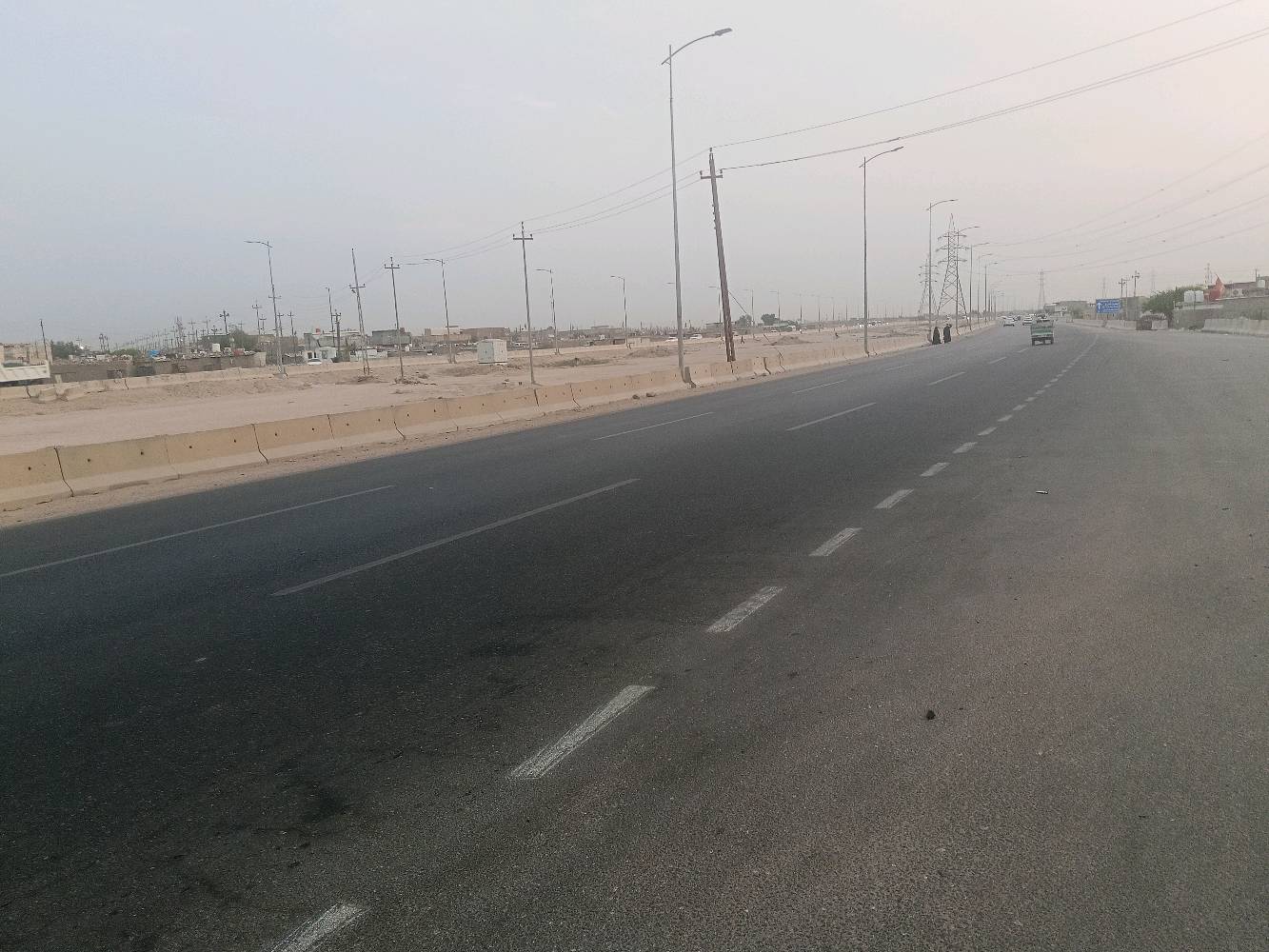 أرض زراعية • ملك صرف • ٤٠٠م
