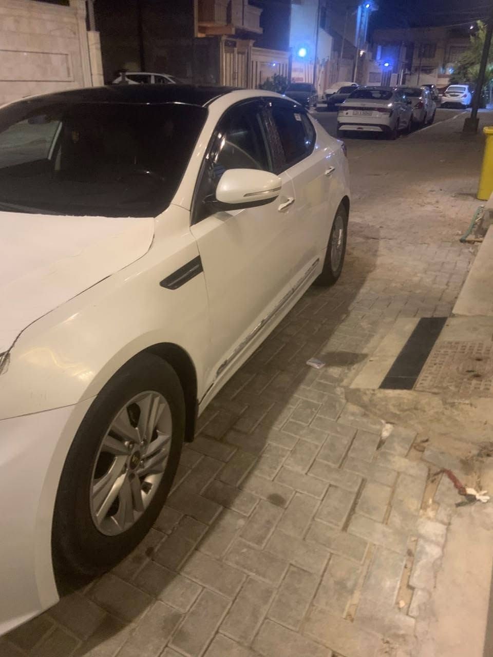 السلام عليكم 
كيا اوبتيما 2014 خليجي مكينه 2000  بيه صبغ بنيد وجاملغين 
العنوان بصره ياسين خريبط 
التواصل... ***********
السعر 97 البصرة, العراق
