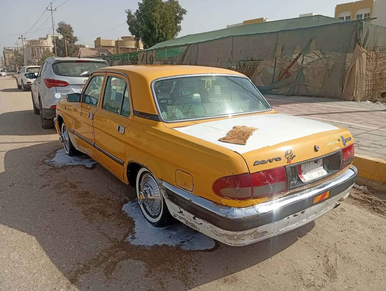 فولكه • سيدان • جلد ابيض