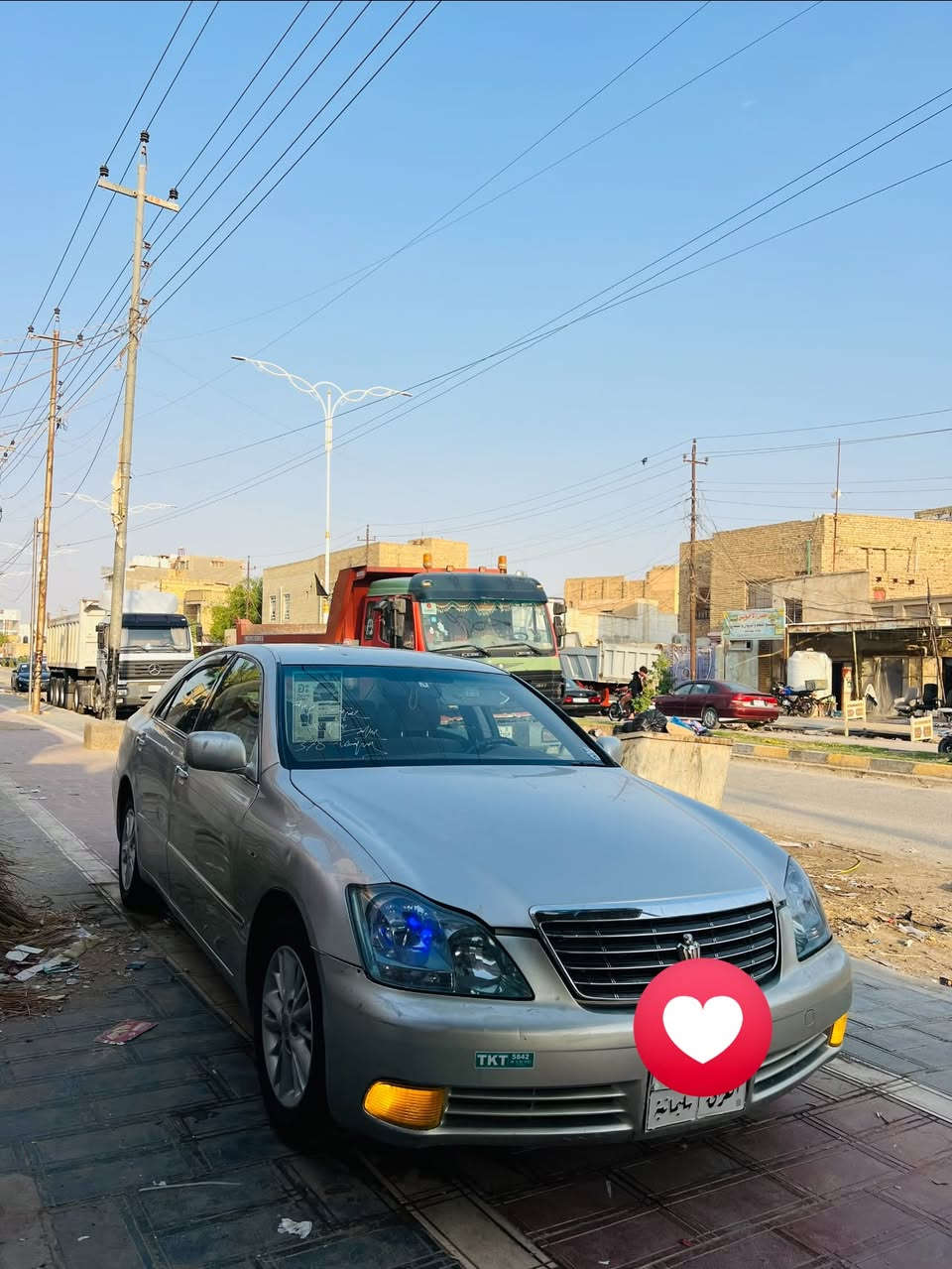سلام عليكم 
شاهينه للبيع 2005 
كصه جنطه 
متومه شمالي طبق لأصل 
سياره انضف من صوره 
جاهزه للخير 
تبريد ثلج ❄️ 
حداديه جاهزه 
كهربائيات كلهه شغاله 
سعر 31 الله شاهد بلاش بس متوازي عله بيعته 
*********** 
شطره
