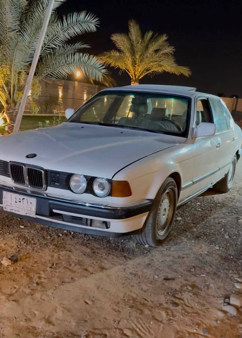 مرحبا BMW الفئه السابعه
730
گير عادي 
تبريد فول
كشنات كهرباء
كلشي شغال
موديل 93/94
اعتماديه مال جنايه 
بغداد للاستفسار والتواصل (***********)(***********)واتساب …
