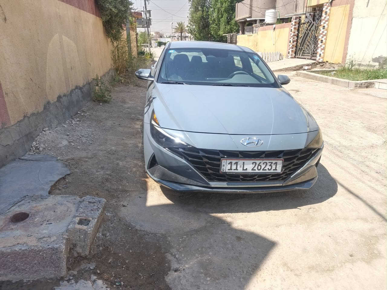 النترا موديل 2023 
مكينة ٢٠٠٠ دوش
بصمة وفيها مواصفات أخرى 
رقم بغداد باسمي 
ماشية ٤٤
مكان بابل المسيب 
السعر ١٥٠ وفيها مجال 
***********
