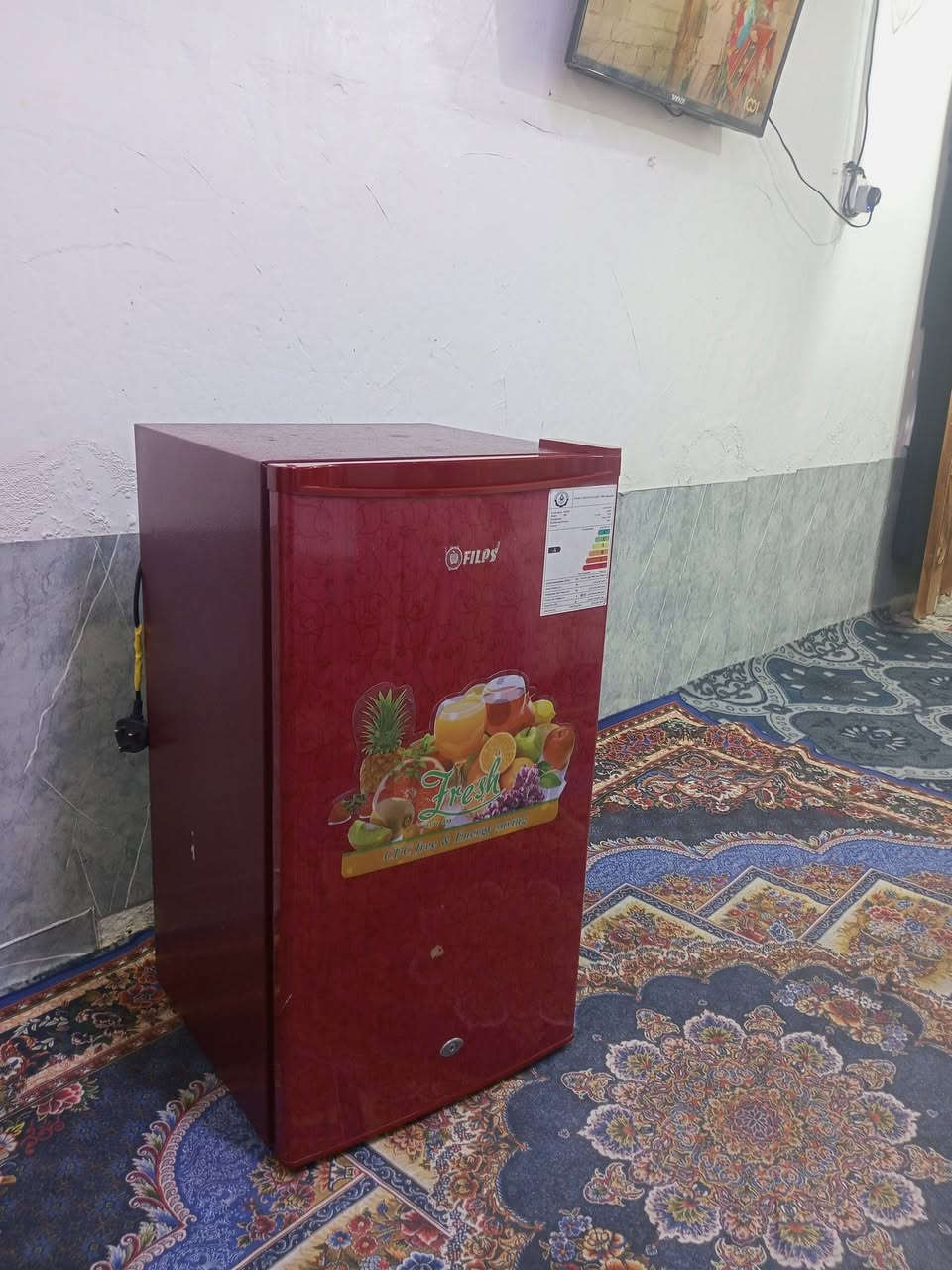 ثلاجه للبيع شغاله شرط الشغل سعر 75 وبيها مجال العنوان بصره حيانيه دور الشرطه***********
