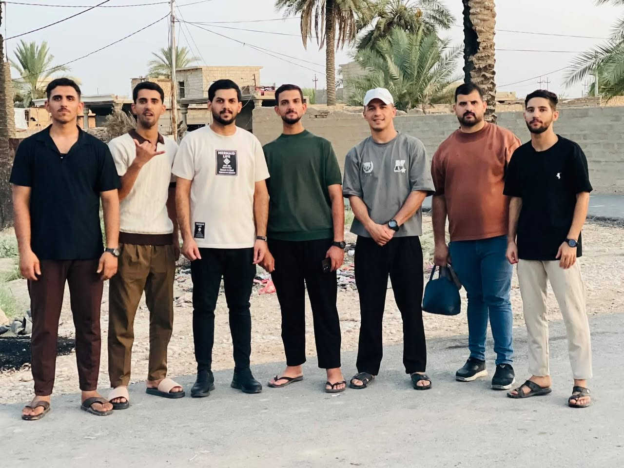 بفضل الله 
تم اكمال هذه الدوره رقم 7 في تعليم الحلاقه  
.
سوف تفتح دوره جديده
الي يحب يسجل ويصير حلاق
يراسلني أو يتصل 
واتس ***********

