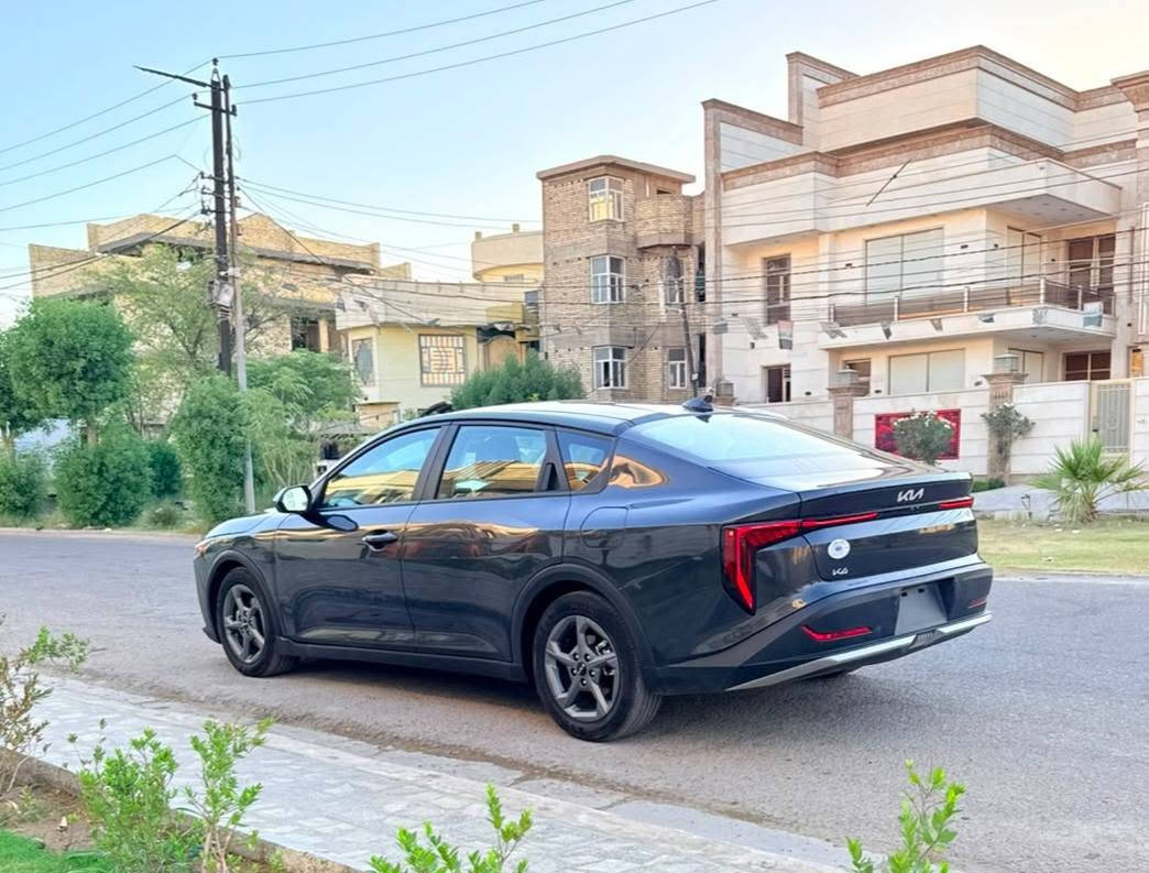 السلام عليكم KIA K4 2025 LX وارد امريكي
بصمة  / هندبريك دكمة  / لايت LED  / مكينة 2000 دوش / شاشة كبيرة متصلة ديجتال   / اوتو هولد / LED امامي وخلفي / قيادة ذاتية / كامرة دوارة / رادار تعديل مسار / اوتو بريك / مود درايف / تحكم ستيرن / كروس سرعة /مانع انزلاق / بلوتوث / اواكس / USB / ماشية 19000M

حادثه موضح بلصور مبدل فقط جاملغ امامي بدون دواخل وطرف البنيد تصليح 

مكان السيارة بغداد البلديات 

للتواصل *********** 

ملاحضة السيارة بدون رقم دخول جديد رجاءاً بدون خاص راسل واتساب وبخدمتك
