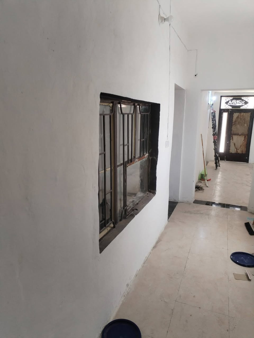 📌دار للايجار
🏠دار يحتوي على ثلاث غرف نوم يصلح عياده طبيه او سكن 
📍الموقع : كربلاء _ طويريج _ الكص الشمالي _ شارع دكتور صباح ابو الجلديه
🔖بدل الايجار ٣٥٠٠ سنويا 
❓للاستفسار الاتصال على الارقام
📞***********
📞***********
🤝او زيارة مكتب 🔹امير الدليمي للعقار🔹 الكائن في 
📍كربلاء _ الهنديه _ حي المصطفى 🔹ابو جوعانه🔹 قرب اسواق هادي مكي
