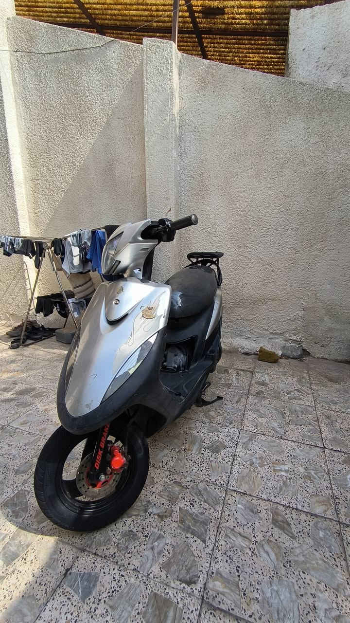 سلام عليكم 

ماكس عدله كفاله عامه فقط (كابريتر تجاري) 
كهربائيات كلهة شغاله سلف هندر باي وقت لاتاخير لاتبخير 
لاتنقيص الدراجه تاخذهة من باب البيت 
بيهة كلج خلفي رياضي مال رمبه 

السعر (650) وبيهة مجال قليل 
عنواني بغداد حي اور قرب جامع الفردوس

*********** 
متواجد فيس واتساب 🤍
