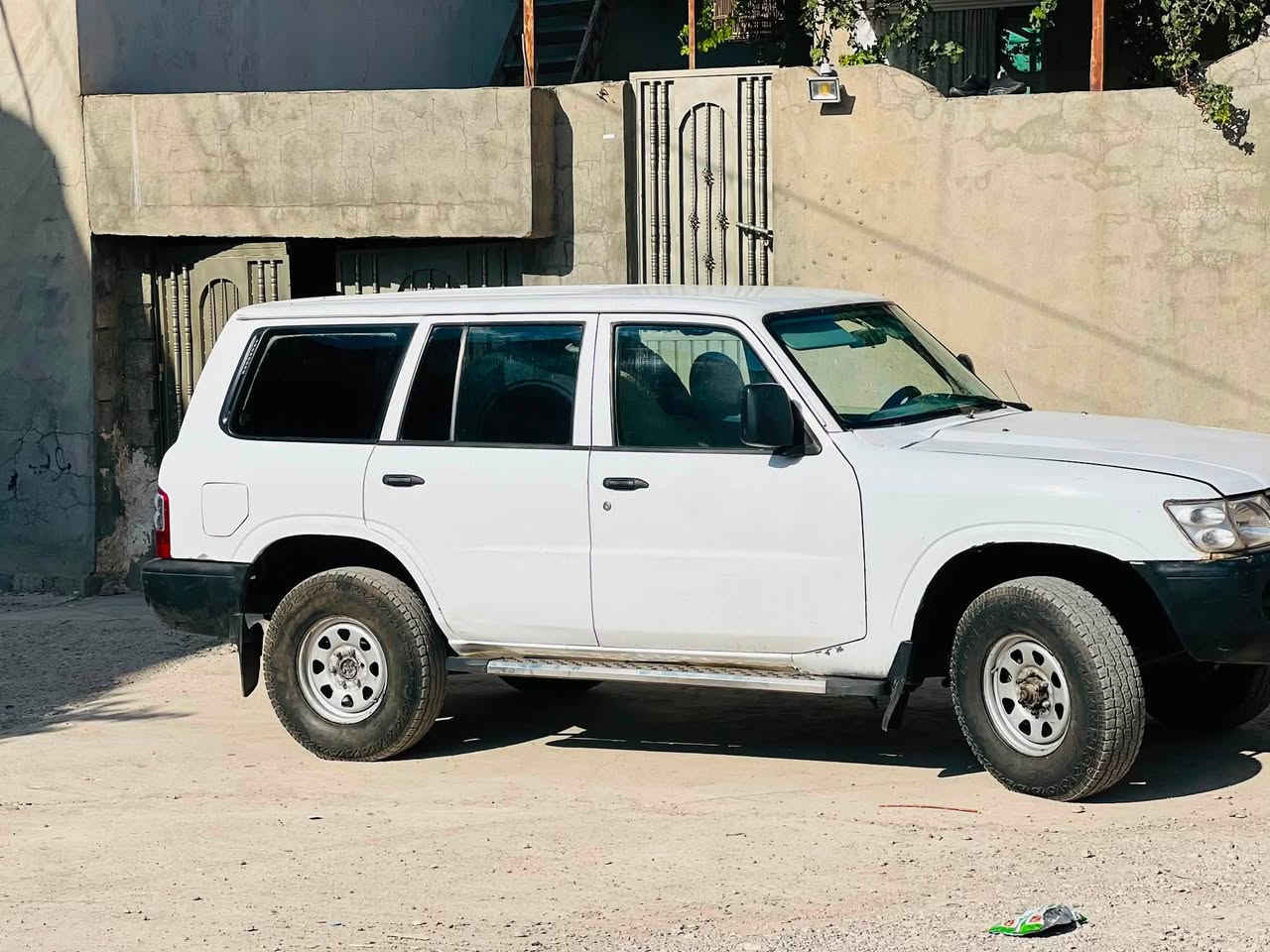 سەرەتا سلاو بابەت فرۆشتن  ٢٠٠٢ناو سپی
پئشەکی سەیارەکە تەحویل ناکرئ  خاوەن سەنەوی ماوەو تەلەفۆنیشی بۆ ئەڕوا بەلام چوە بەڕقاو ئەلئ نایکەم من بە ئەوەلیات ئەی فرۆشم 
گئروو مەکینە بەشەرت سئ چوار پارچەی بۆیاغە لای سایق یەک قرچی بچوکی هەیە ناوی نیە لەحاسیبەی بەغداد سالەنسای بیلاد تەبرید ساردوو گەرم بەشەرت 
سەیارەکە ئەوەی مەسروف بئ تیایا سەوتی ئەکسلی دوای تیایە تەنیا ئەوە کئشەی ئەو سەیارەیە بۆ زانیاری زیاترر ***********ئەدمینی گوڵ 💐🌺💐🌺
