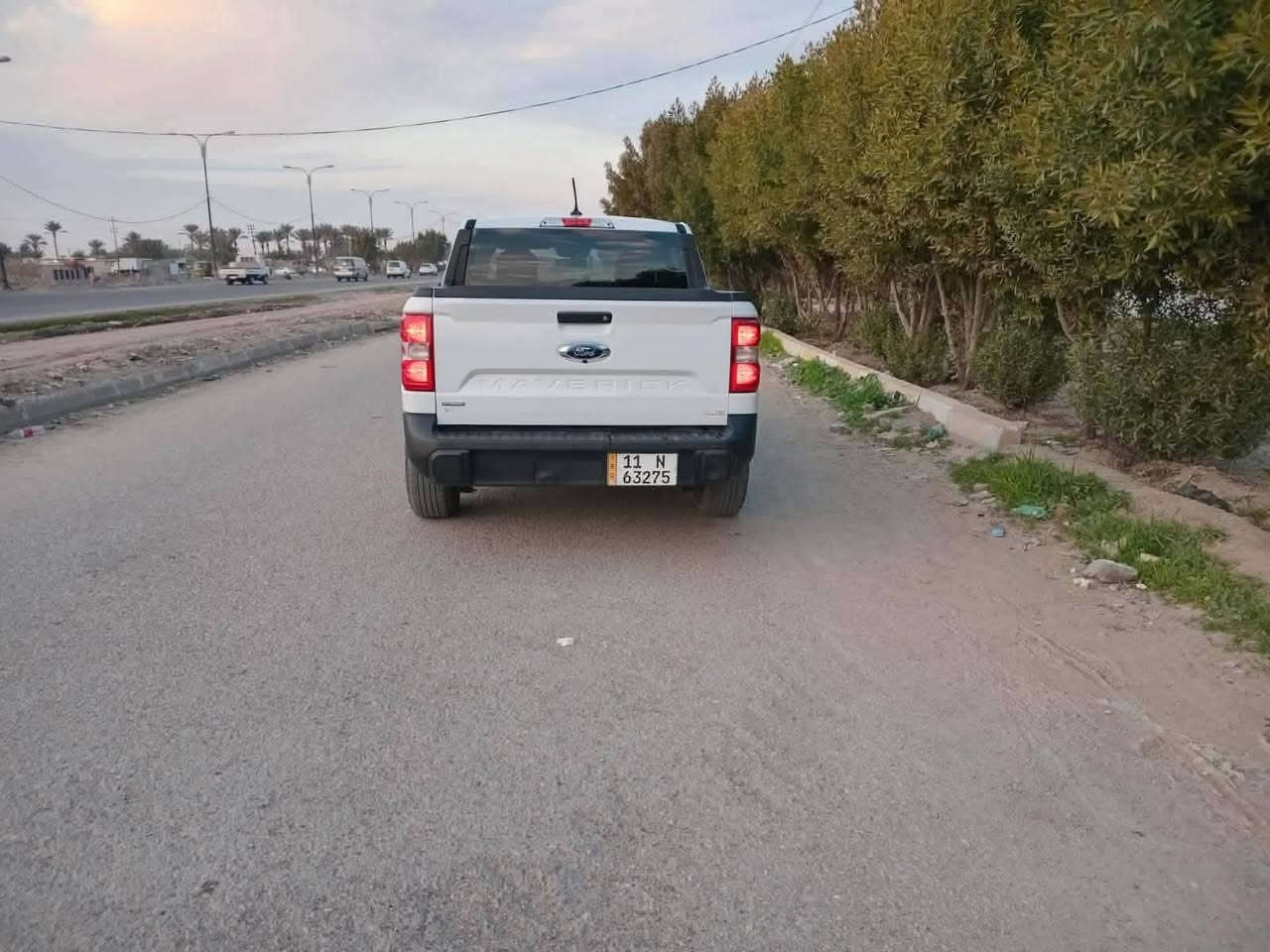مافرك هايبرد موديل 23 واسط حادثها  فقط باب البدي الخلفي ***********
