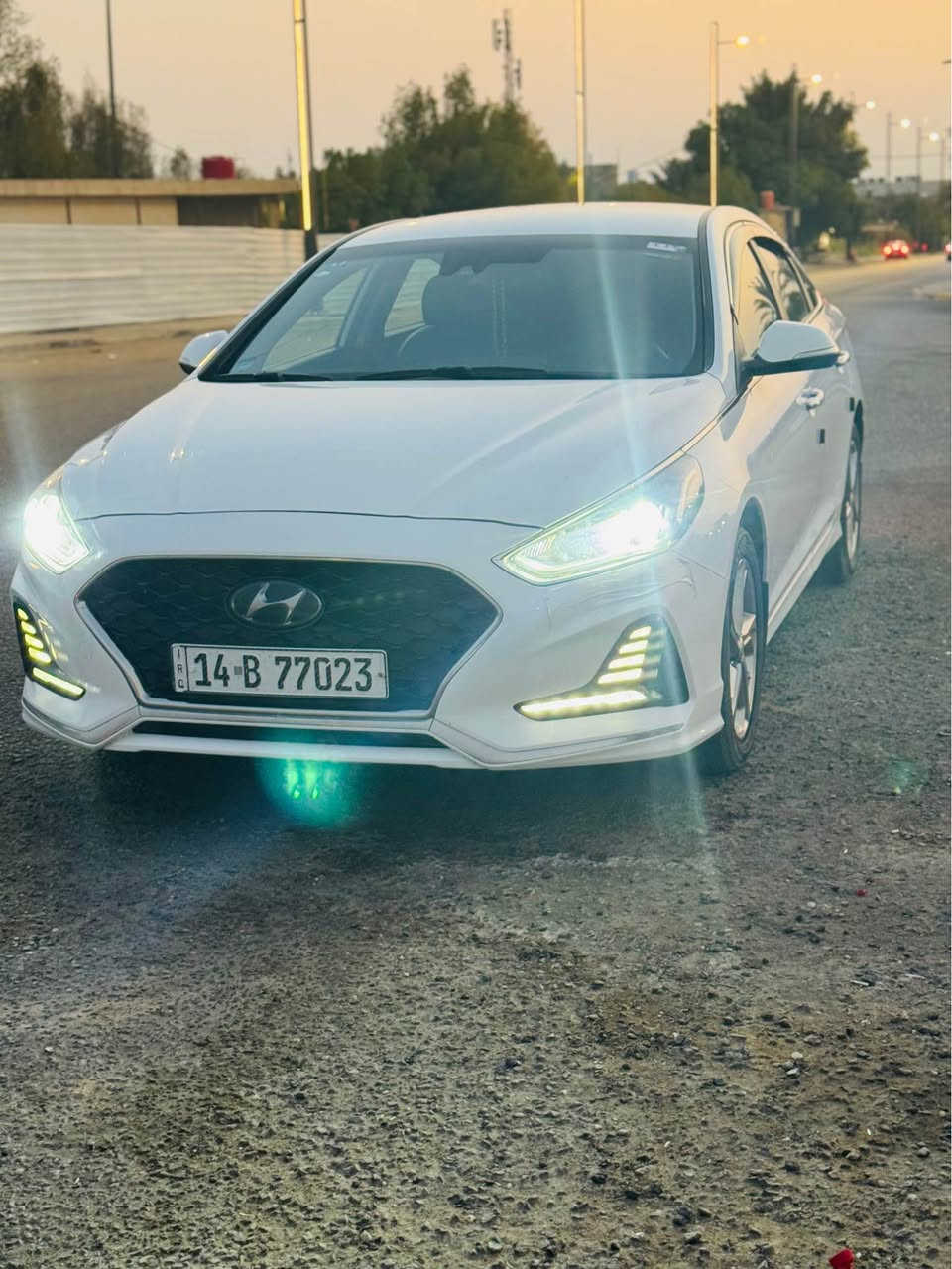السلام عليكم سوناتا 2023 وارد كوري بانزين رقم بصرة باسمي سيارة حيل جديدة فول مواصفات بيه 4 اصابع صبغ بجاملغ الكدام فقط من كورية بدون فتح ولا بارد وبيه تبديل قبق جنطة اصلي بدون صبغ يعني سيارة كفاله من صبغ السعر 175 مكان السيارة بصرة *********** البصرة, العراق
