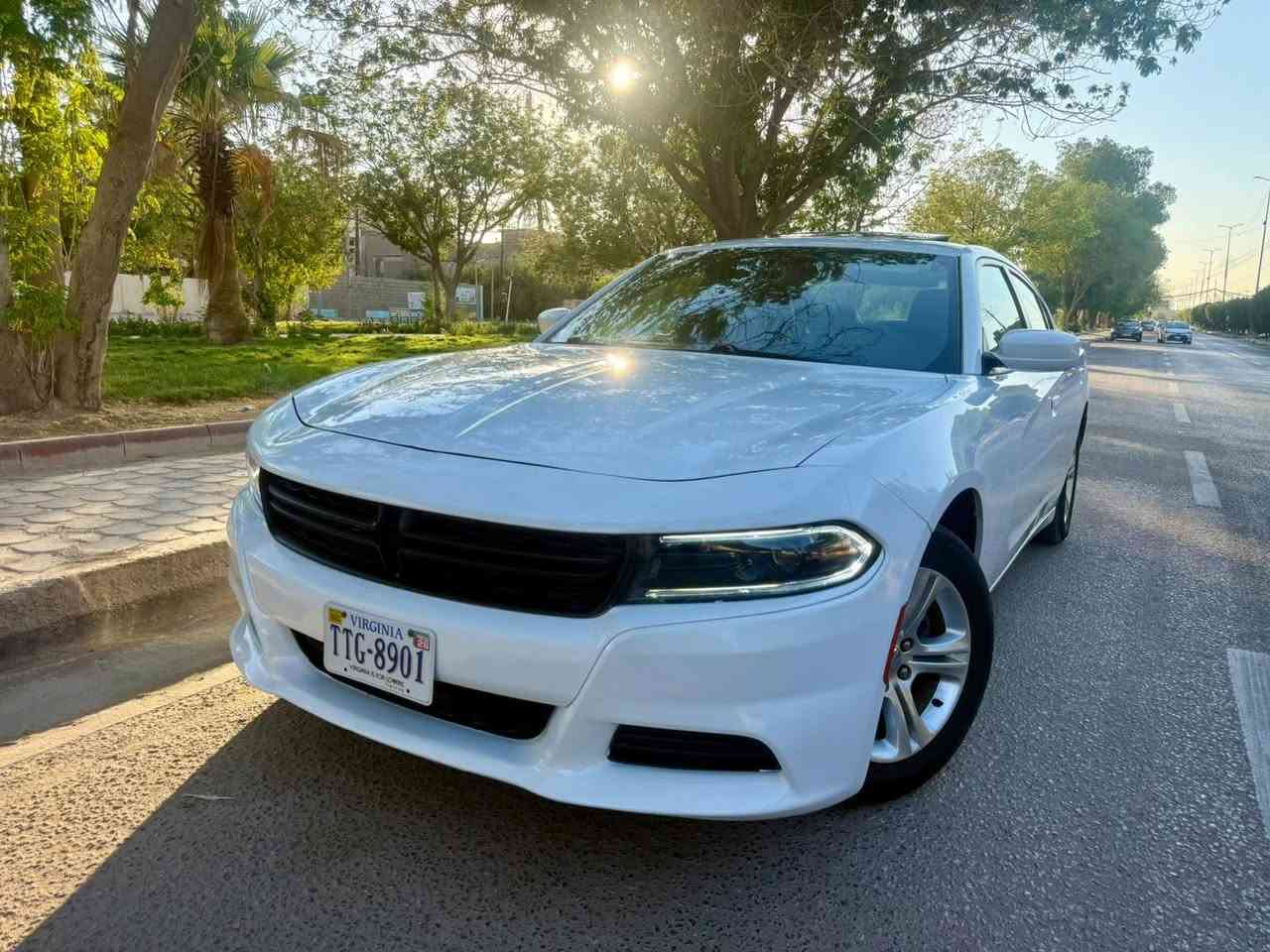 السلام عليكم
جارجر موديل 21 sxt plus 
مواصفات فول فتحه كشنات جلد 
حادث بنيد فقط بدون دواخل
صور الحادث مرفقه
كير مكينه كفاله لغد شاصي كفاله 
دخول جديد ضباط 
سعر اتصل ***********
مكاني كربلاء

نص مكتوب في الصور:
- BIDCARS