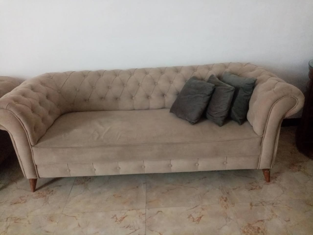 السلام عليكم تخم وميز طعام خشب للبيع
السعر ٥٥٠
***********
