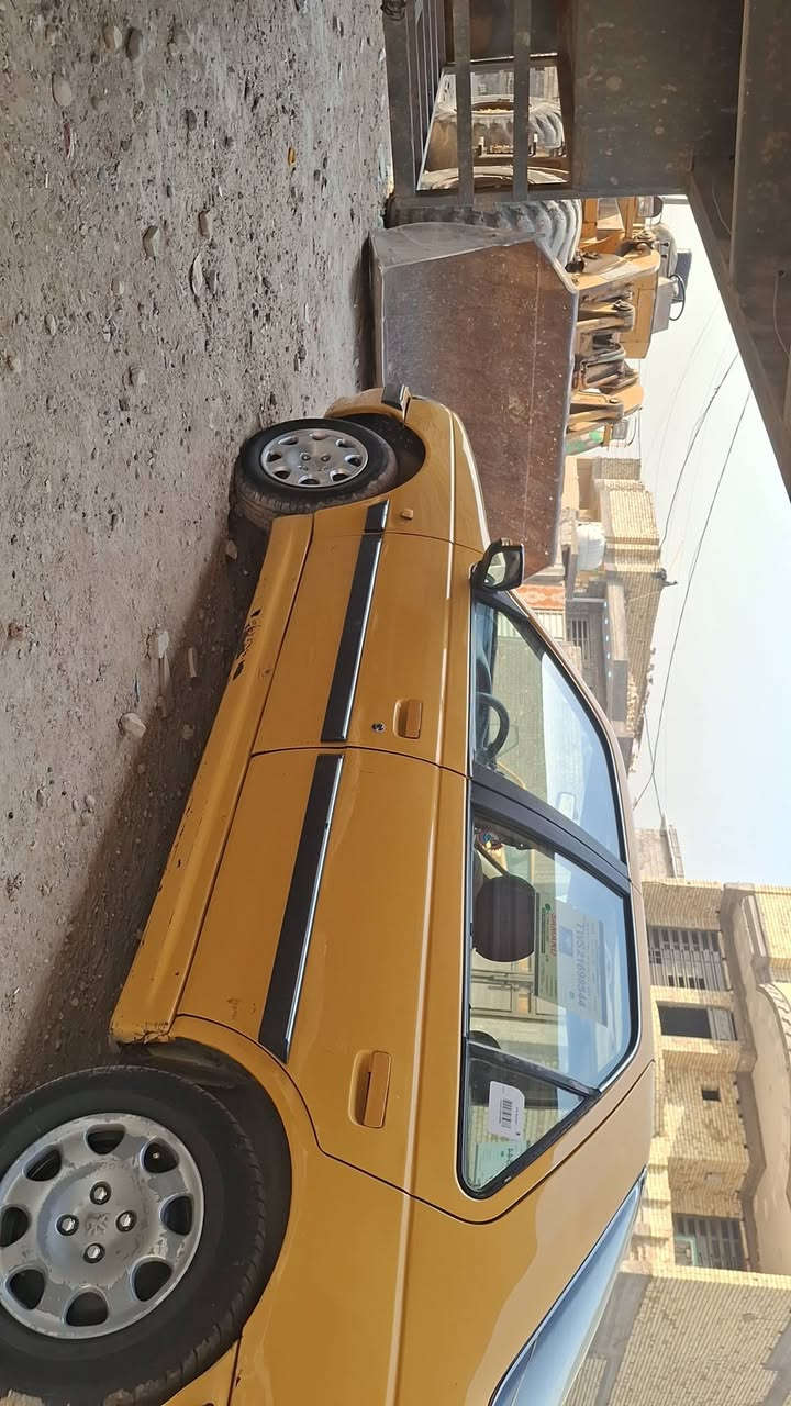 سلام عليكم بيجو بارص موديل ١٥  تريد وكاله تريد تحويل تبريد شغال تخم تاير سعر قفل 31سياره حلوه وجاهزه  \***********
