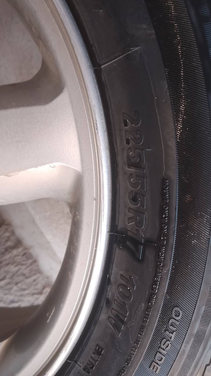 سبير سنتافي • حجم ١٧ • تاير نظيف