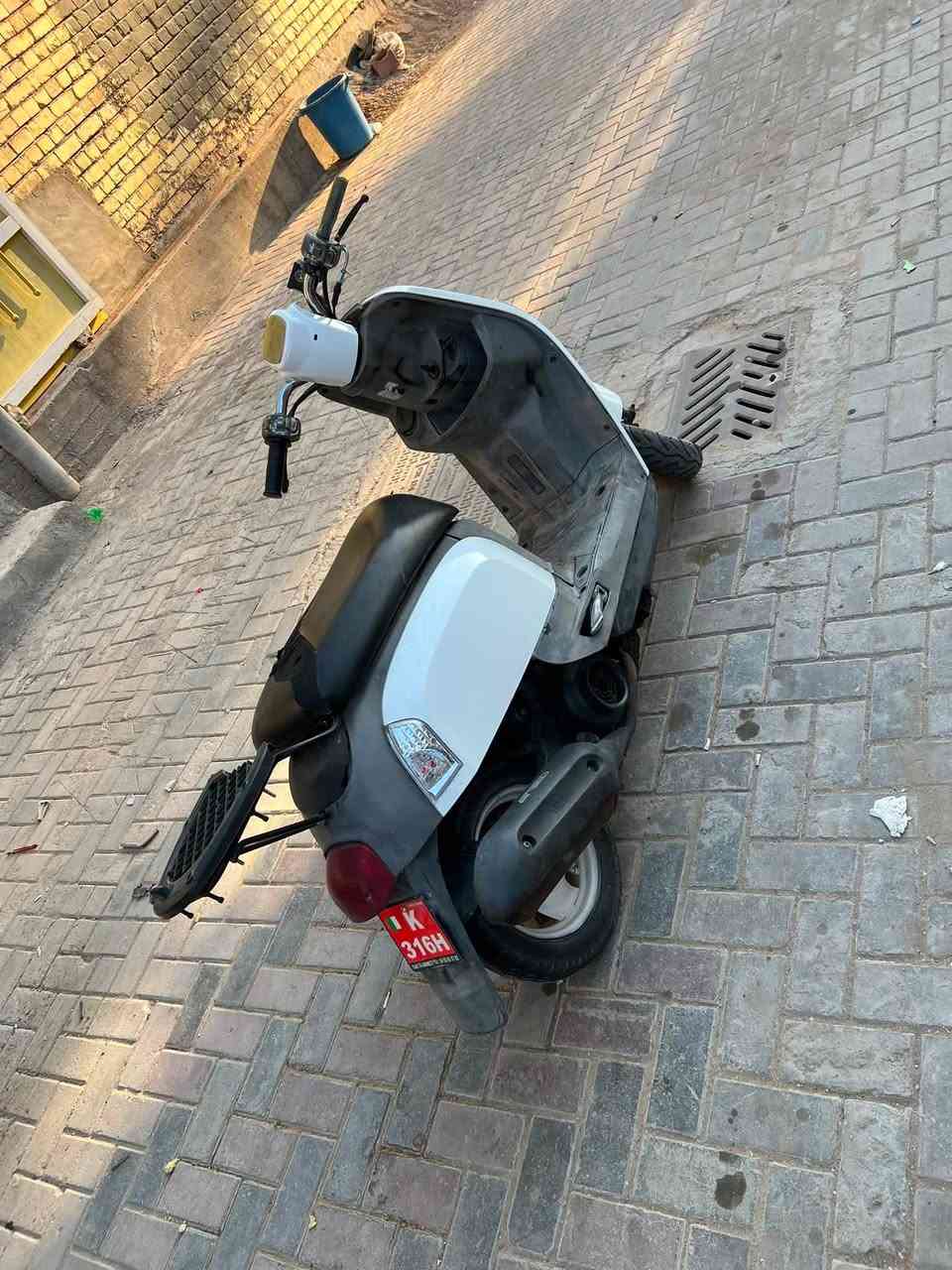 سلام عليكم بوليس مديل 2008كابريتر  درجه جاهزه مكينه خرسه كهربائيات كله شغاله للبيع لسعر ٦٣٠الف وبيه مجال بسيط ***********
