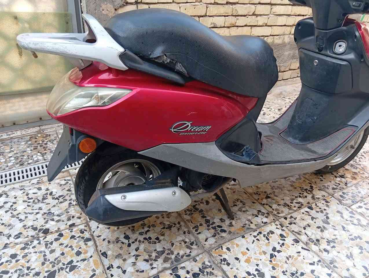 دراجة نارية سبيسي تايوان كوم حديد للبيع تصال على رقم ***********
