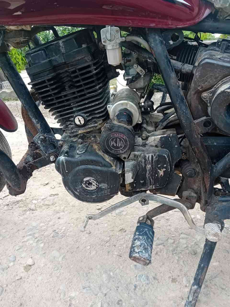 للبيع دراجه نضيفه شغاله بس كهربائيات يرادله ترتيب السعر ٤٠٠ وبيه مجال ***********
