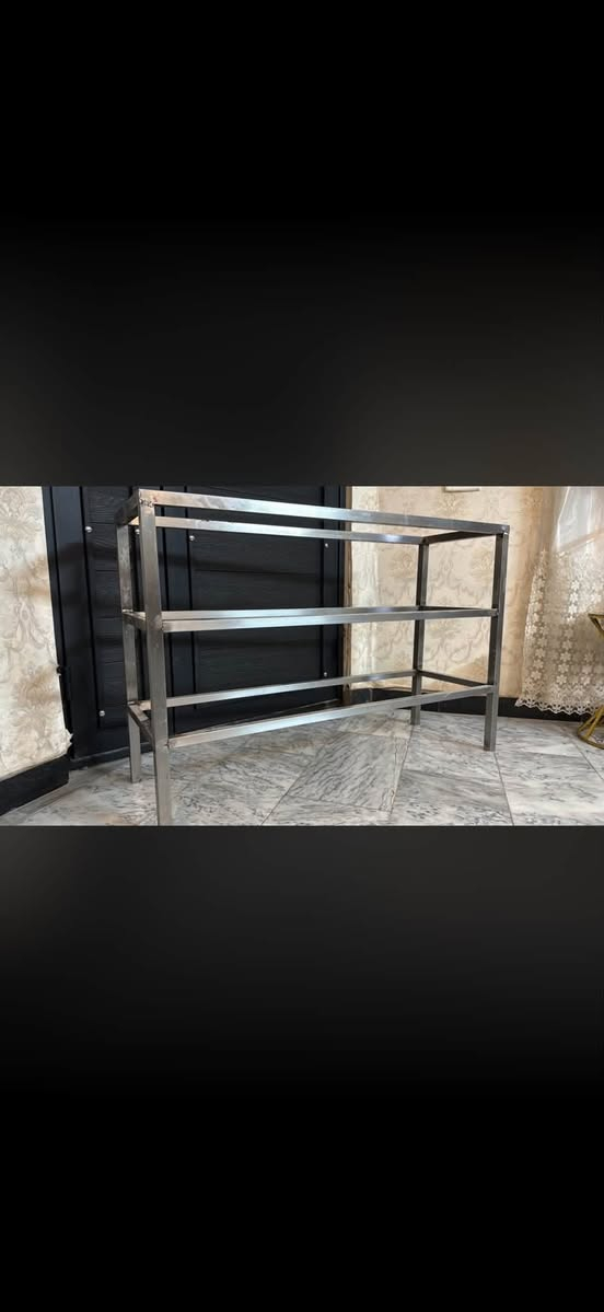 السلام عليكم 
استاند كباب سل ستيل اصلي 
٣ طابق
120/80 طول وارتفاع 
*********** 
السعر 150 الف
