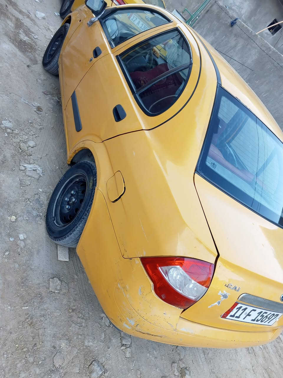 السلام عليكم للبيع طيبه موديل 2015رقم بغداد انكليزي بأسمي
دواخل جدد كهربائيات شغاله تخم تاير جديد كير جديد محرك بي خيط بخار حداديه كامله جديده باتري جديد 
مكاني ديوانيه قضاء الشامية *********** سعرهه 28ورقه
