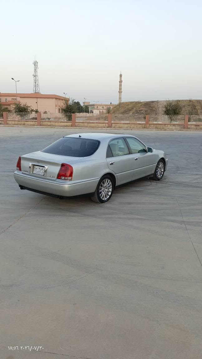 سڵاو 
تۆێتا کراون ماجێستا 2004 4300 V8  مووس گێڕو مەکینە و دووکەڵ و بوخاری بەشەرت فوول فوولە سەیارەکە بەس سڵاید نیە تەبرید مەرکەزی کوشن جڵد کوشن کارەبا  سەلاجە پەردە چواردووگمە ئاوێنە کارەبا  ئاوینە هیتەر  قوفڵ مەرکەزی بەگ لایت هیتەر ناوزەرد ناو فۆڕمیگا دەبڵ ئێرباگ شان ئێرباگ کوشن ئێرباگ  چوار تایەو ویلی زۆر باشی لەسەرە بێ مەسرەفە دەعموو لێدراوی بڕاوە و کەڤەر گۆڕاو بەشەرت سەیارەکە کتابی گومرگی لەگەڵ و کتابی جنوبی لەگەڵە سعری 38 تۆزێ مەجالی برایانە
ژم. ***********
گۆڕینەوەش دەکەم لەسەردڵ گرتن السليمانية, العراق

