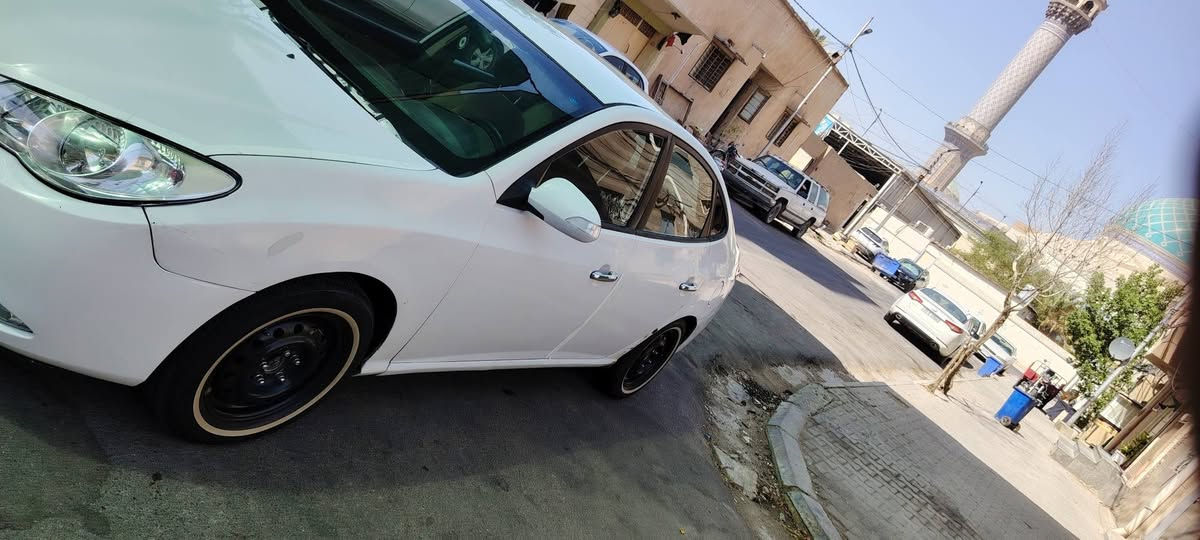 11 تريد مداور تريد وكاله  صبغ قطعتين ابيع حزام تبريد شغال حداديه جديده مكان السيارة ديوانية غماس
***********
سعر ٨٨
