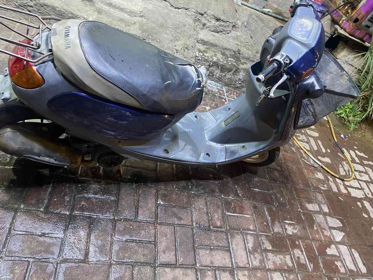 سلام عليكم منغولي ام سله مابيهه اينقص هندر واحد فقط باتري  سعر ٣٥٠وبيهه مجال قليل ***********

