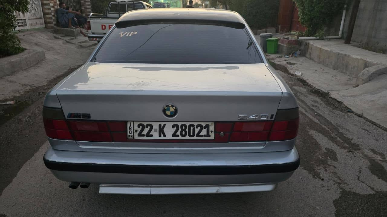 بي ام 
رقم دولي سنويه جديده
محرك مكفول 
كير مكفول 
تحويل مباشر 
صلاح الدين/الأسحاقي 
السعر 50وبيهه مجال
‏‪***********‬‏
