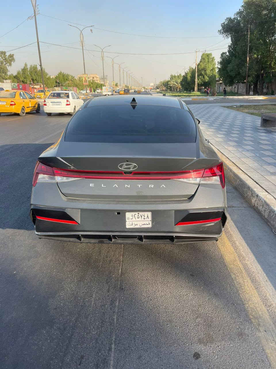سلام عليكم النترا موديل 24 فول مواصفات ايرباك سليم حادث جانبي باب السايق والباب الخلفي وشوي من الهلال بجم كبس رقم منفيس بسمي دخول جديد السعر 150 وبيه مجال خاص او واتساب مفتوح  ***********  العنوان بغداد العبيدي
