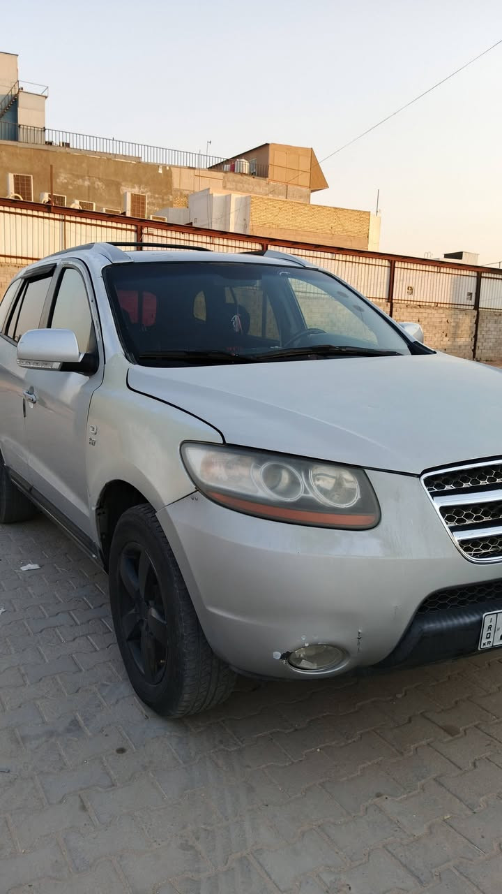 لبيع او مراوس
ادوات كصه جنطه

سنتافي موديل 2009

محرك كاز

جاهزه من كلشي

تبريد ومكينه وكير كفاله

السعر 37وبيه مجال

***********

