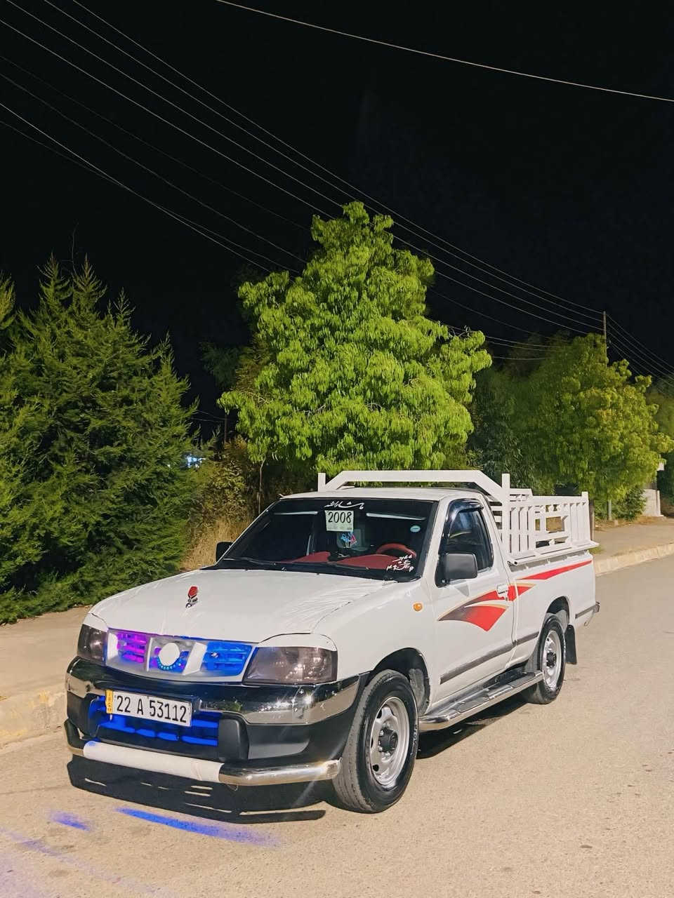 ماڵی پاک و بیانو بڕ ئەبیت ئاوا بیت 
نیسان پیکاب 2008 چوار قولاب 
سەنەوی ژینگە نوییە تا 2028 
وەکالە غرامە بەناو کردن بە شەرت 
چوار تایەو ویلی لۆکی لەسەر 
ناو سورە جام کارەباییە کامل کامل جوانکاری بۆ کراوە زینۆنو عەدەسەو لید و دۆسەو چەمچەی لۆکی بۆ بستراوە 
دەعامی پیشەوە بۆ دەعامی دواوە یەک ٢٥٠ مەسرەف تیابو ١٠٠$ بشکینە . سەیارەکە کامل پارچە رەشە لەسەر ساغە دەحموو لیدراو موس و براوە هەموو گیانی چەکوشیکی پیوە نیە گیروو مەکینە و ئەکسل بە شەرتی سەت فیتەر مەکینەی کەمیک سەوتی تیایە دوای مەعمەلە جەنیکی تەکلیف کرد بۆت ئەگەرینمەوە 
وەک بۆیاغ هەردوو دۆسەکەی تا نیوەی شانەکەی رەسمی سۆنەرم داناوە 
نرخەکەش 85 گەڵاو کەمیک مەعمەلەی برایانە .
ژ.م***********
ژ.م*********** دخان, السليمانية
