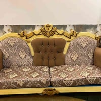 تخم تكمه • ١٠ مقاعد • بغداد